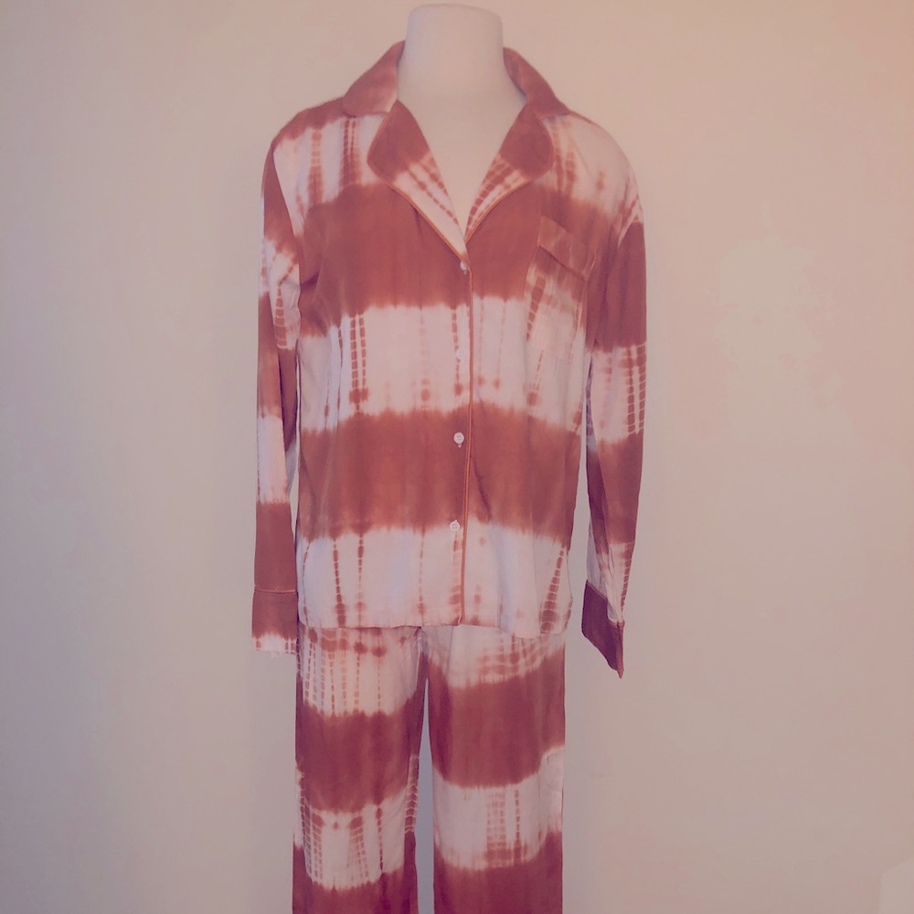 Tie Dye Orange Pijamas!